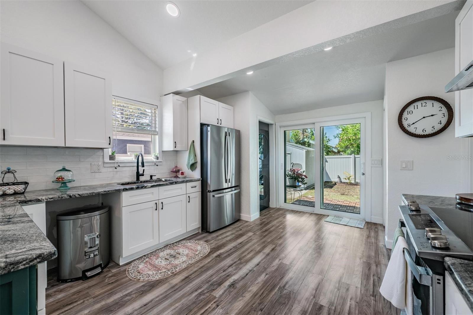 Image 23 of 46 For 1875 Michigan Avenue Ne