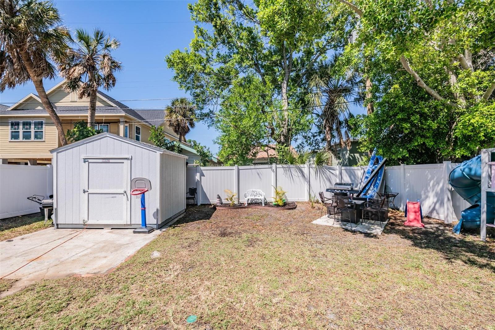 Image 34 of 46 For 1875 Michigan Avenue Ne