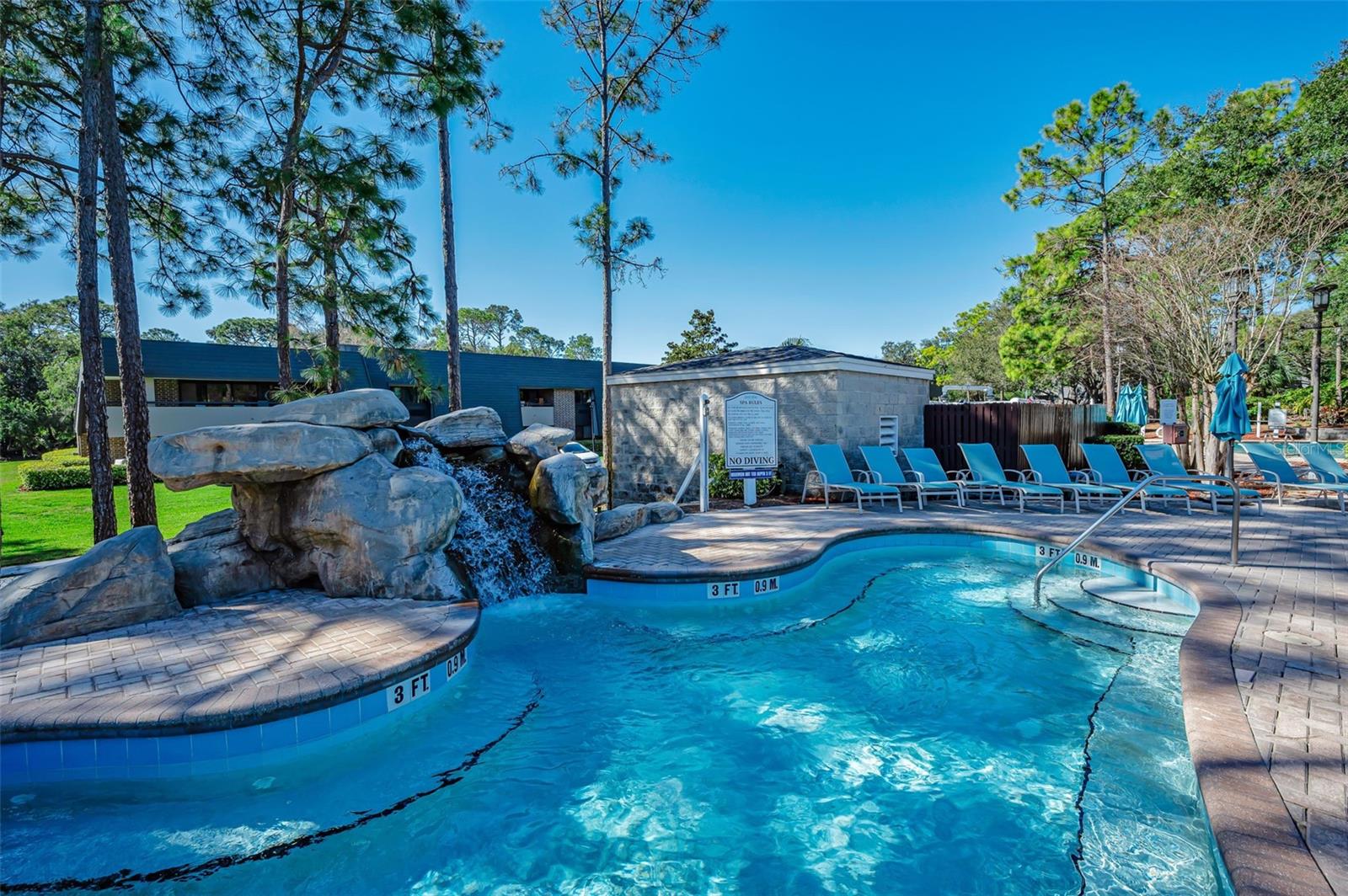 Image 72 of 100 For 36750 Us Highway 19  26-204