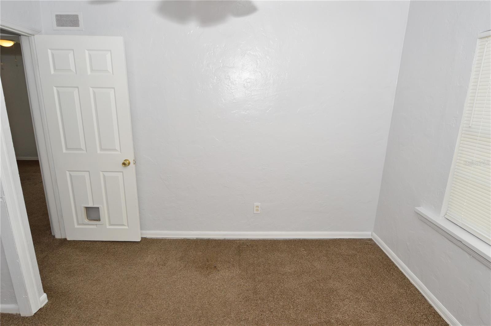 Image 32 of 65 For 6855 Dartmouth Avenue N