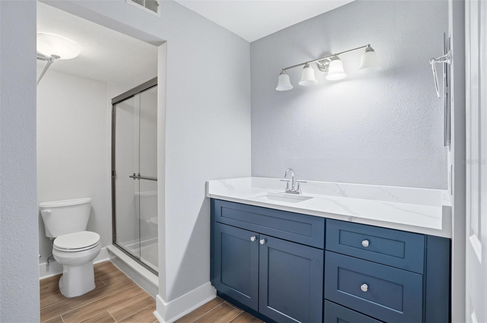 Image 13 of 24 For 507 Plaza Seville Court 13