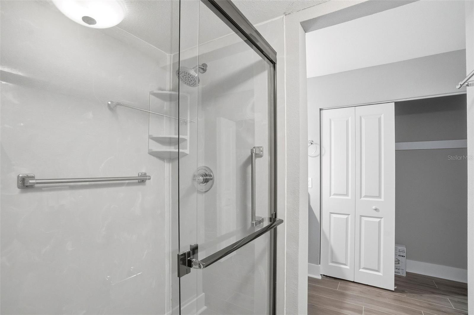 Image 14 of 24 For 507 Plaza Seville Court 13