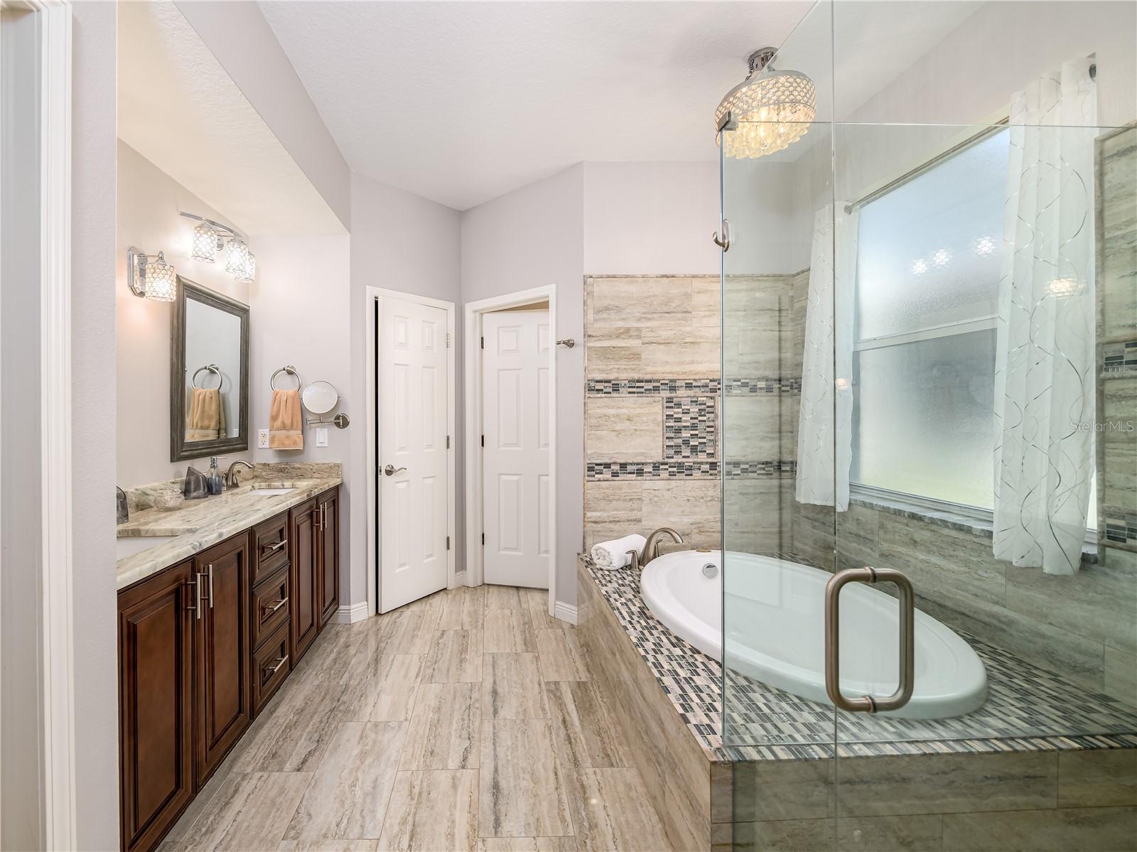 Image 20 of 76 For 10515 Canary Isle Drive