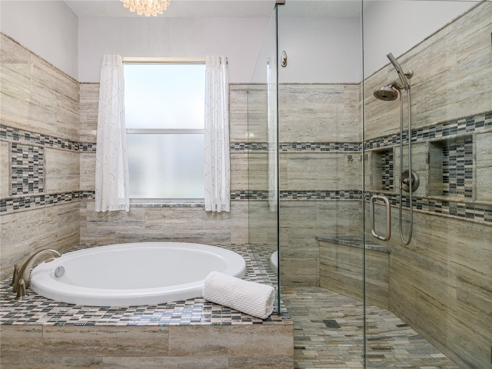 Image 23 of 76 For 10515 Canary Isle Drive