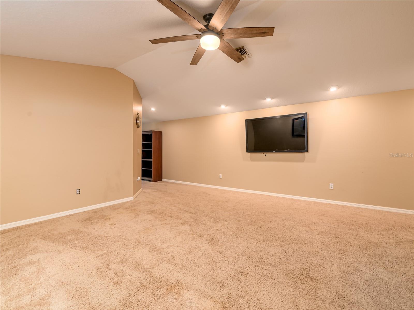 Image 36 of 76 For 10515 Canary Isle Drive