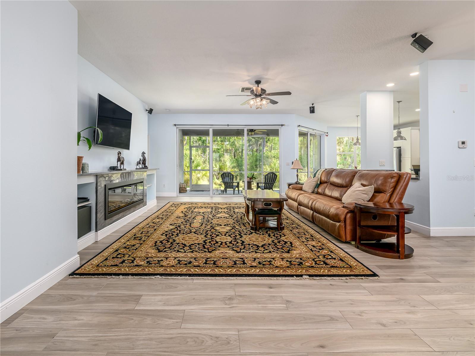 Image 4 of 76 For 10515 Canary Isle Drive