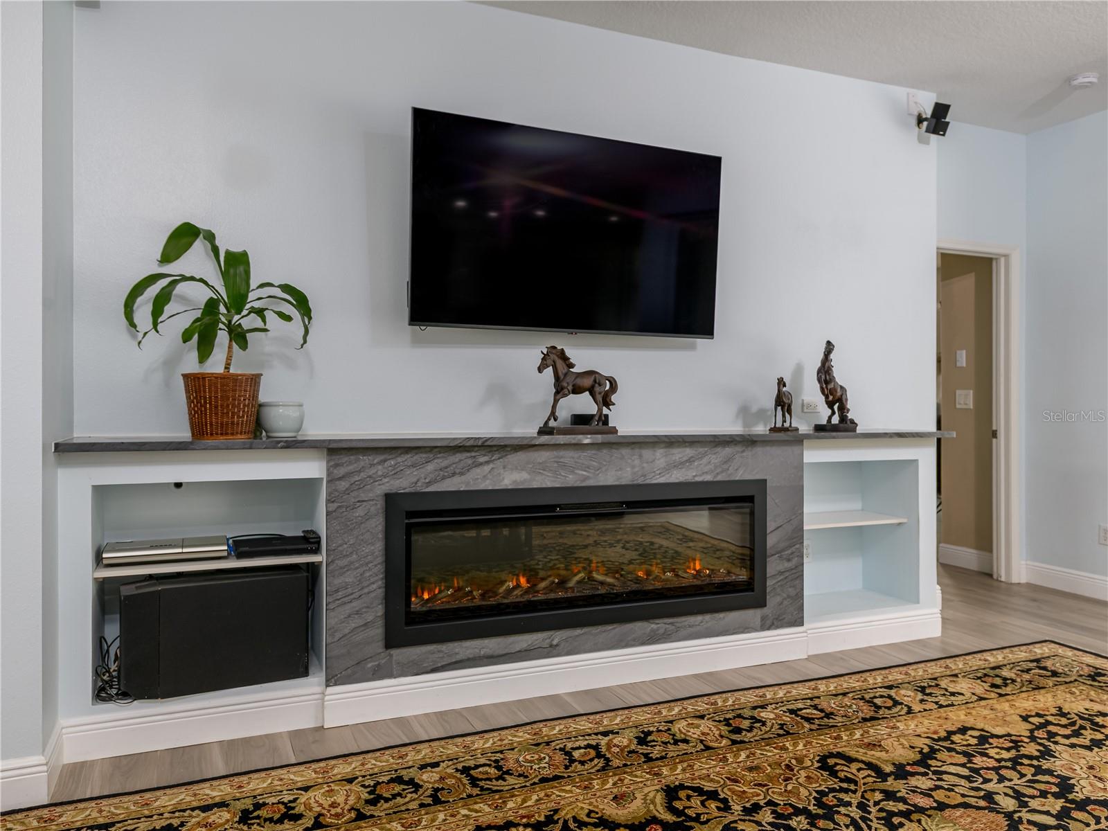 Image 8 of 76 For 10515 Canary Isle Drive