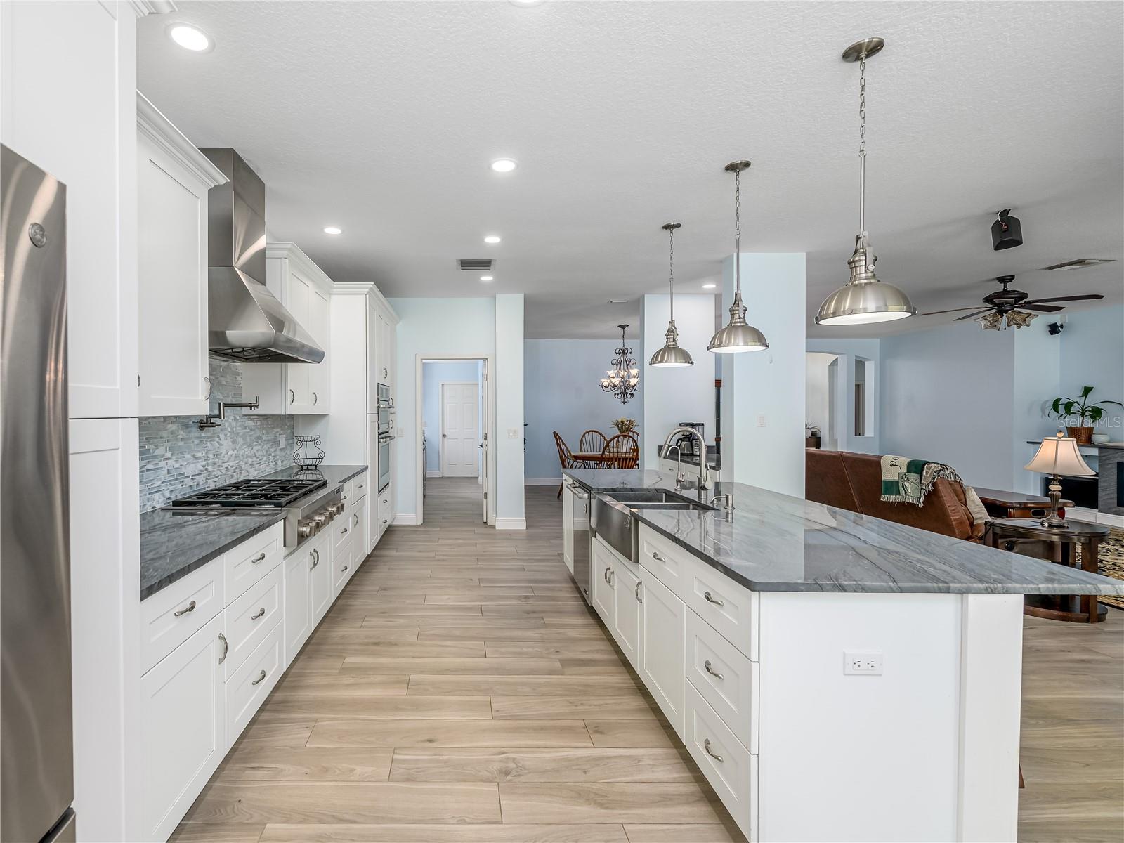 Image 9 of 76 For 10515 Canary Isle Drive