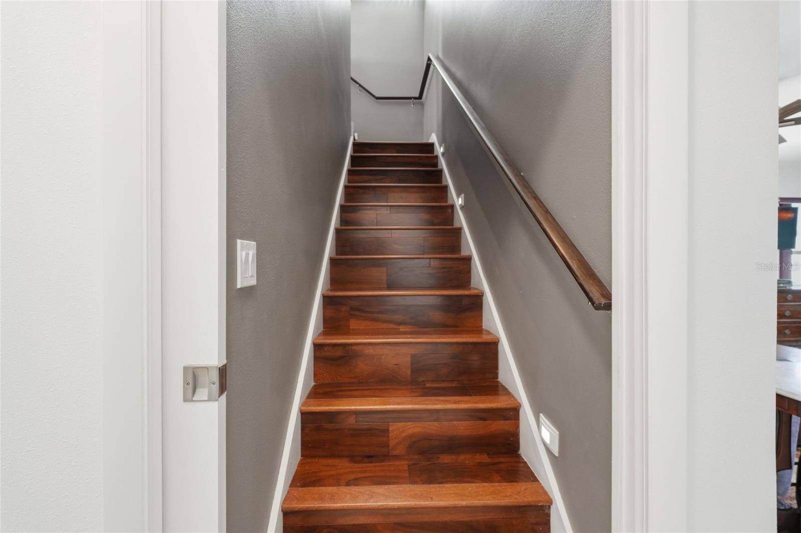 Image 23 of 48 For 532 Crystal Drive