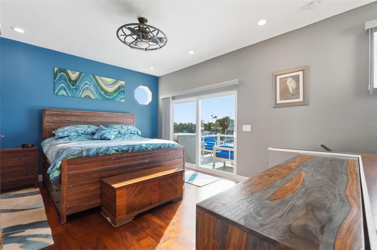 Image 26 of 48 For 532 Crystal Drive