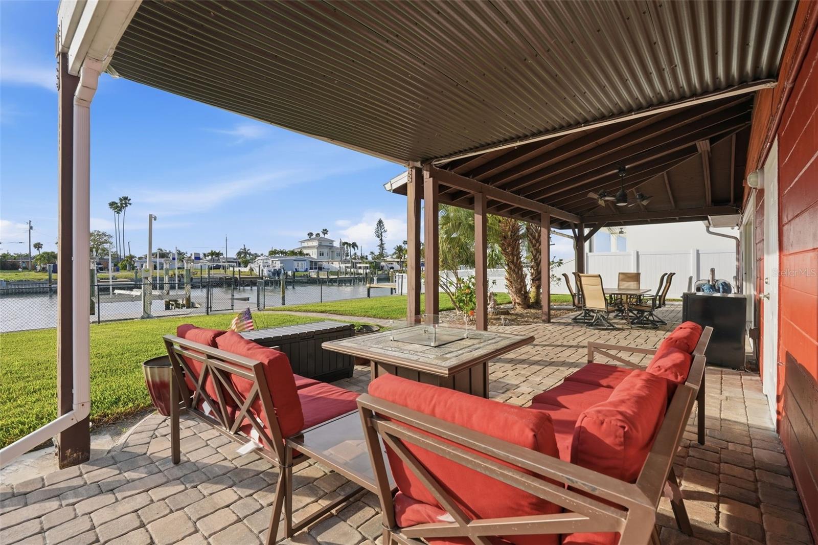 Image 37 of 48 For 532 Crystal Drive