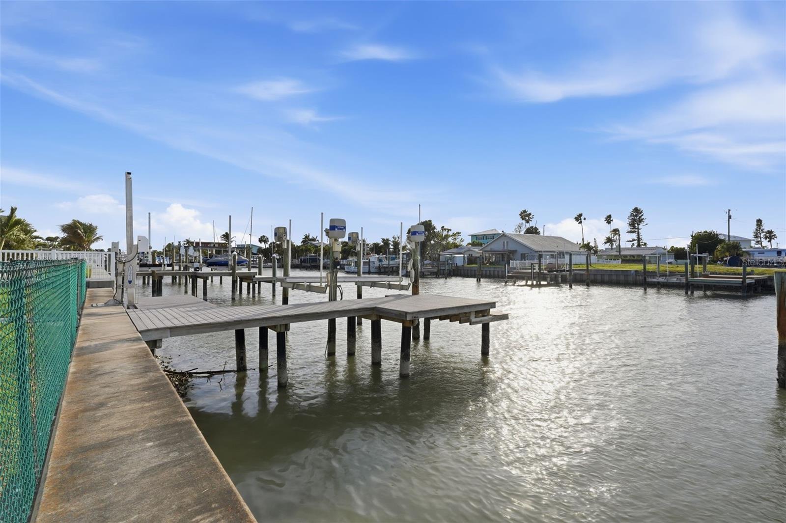 Image 40 of 48 For 532 Crystal Drive