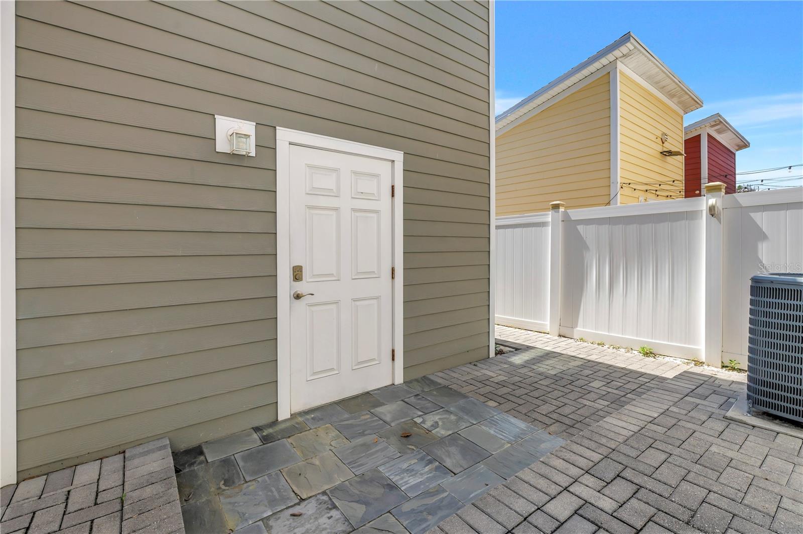 Image 27 of 33 For 429 Lorraine Leland Street