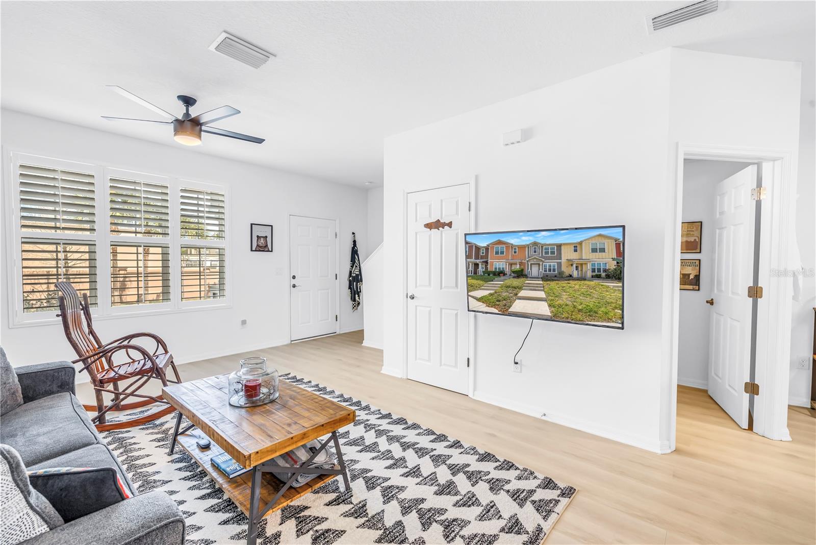 Image 8 of 33 For 429 Lorraine Leland Street