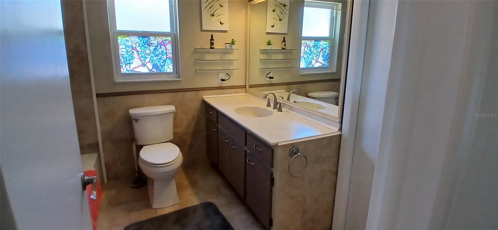 Image 21 of 39 For 4397 Harbor Hills Drive