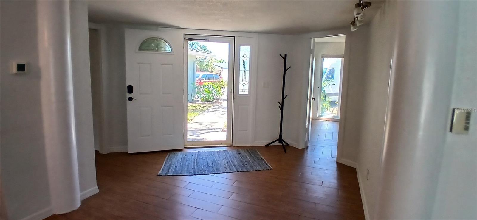 Image 4 of 39 For 4397 Harbor Hills Drive