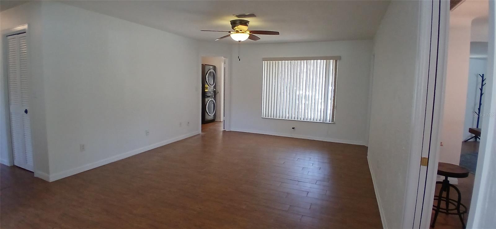 Image 9 of 39 For 4397 Harbor Hills Drive