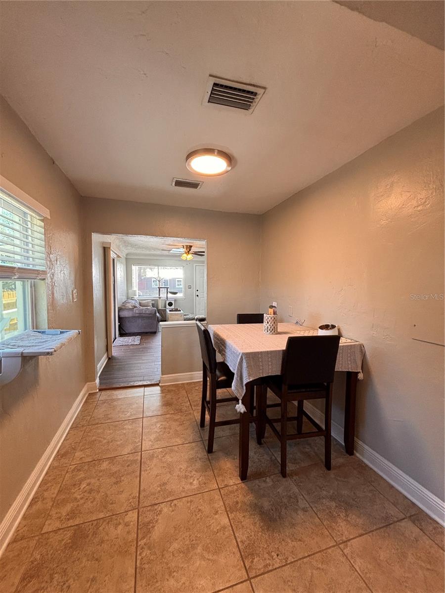 Image 10 of 24 For 745 52nd Avenue N