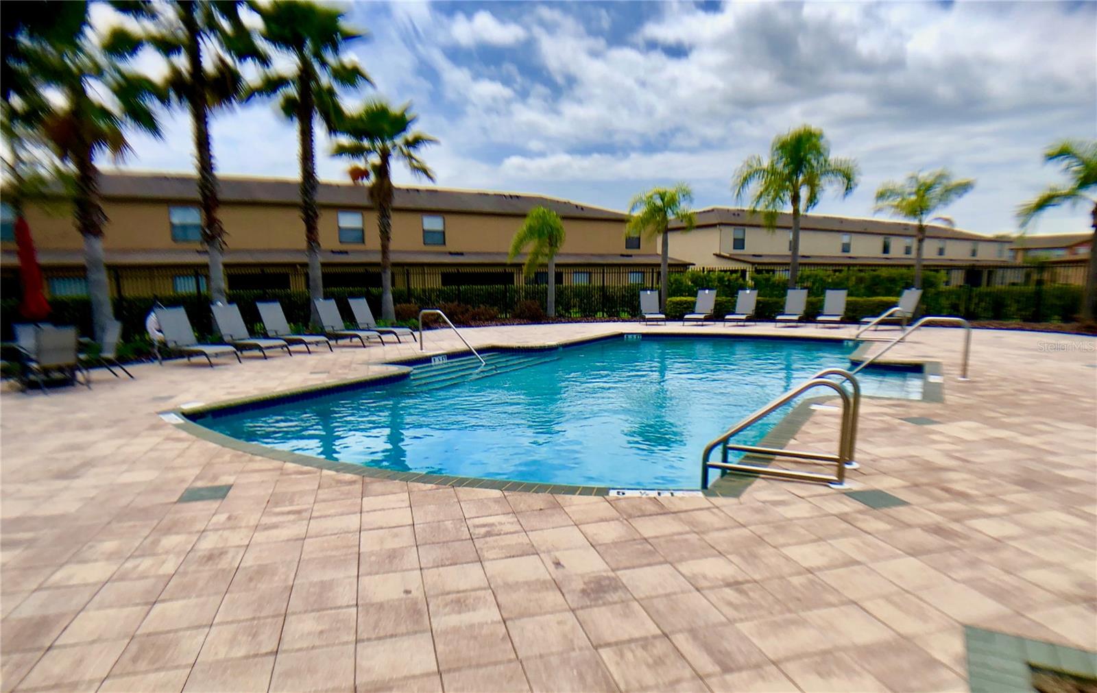 Image 15 of 17 For 2634 Edgewater Falls Drive