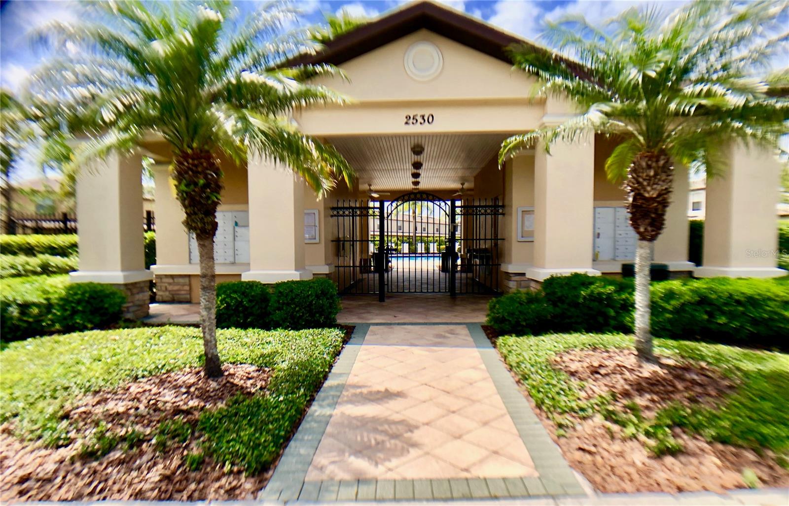 Image 16 of 17 For 2634 Edgewater Falls Drive