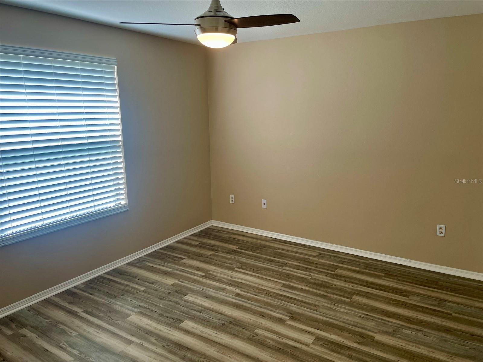 Image 6 of 17 For 2634 Edgewater Falls Drive