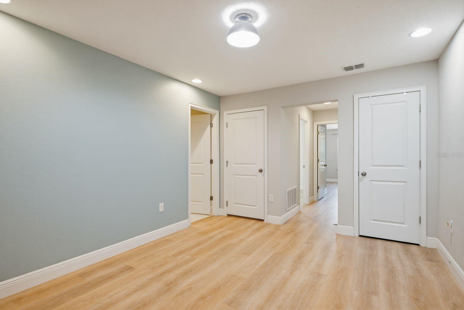 Image 17 of 55 For 1008 Mango Court