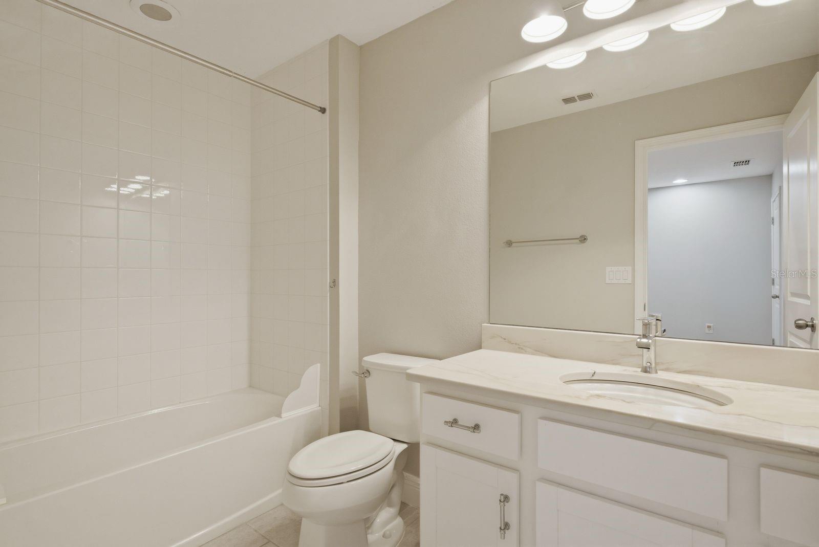 Image 27 of 55 For 1008 Mango Court