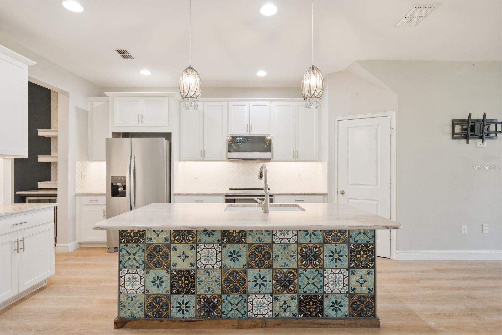 Image 7 of 55 For 1008 Mango Court