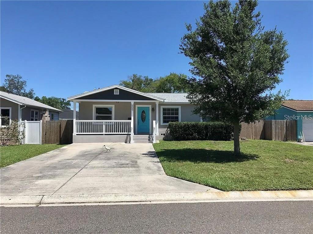 Image 2 of 22 For 605 45th Avenue N