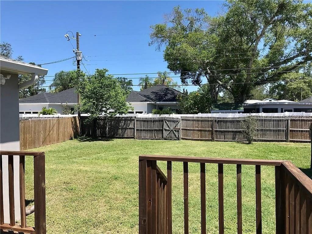 Image 21 of 22 For 605 45th Avenue N