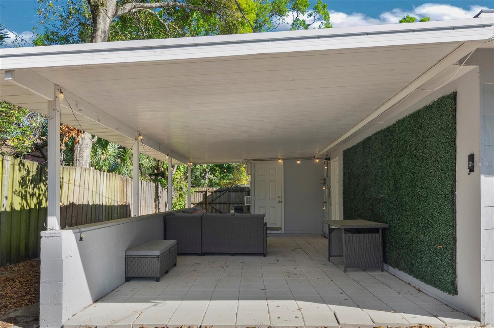 Image 22 of 33 For 3510 4th Avenue N