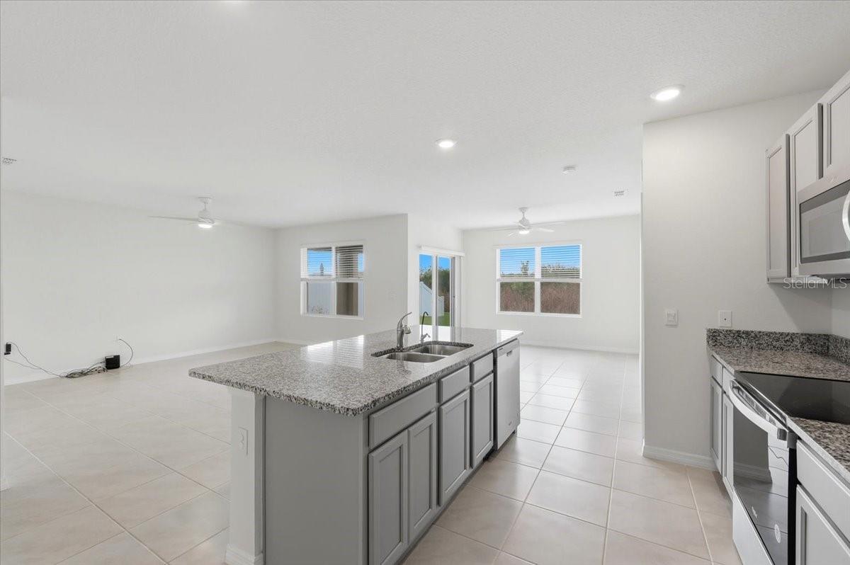 Image 12 of 49 For 2829 Grandbury Grove Road