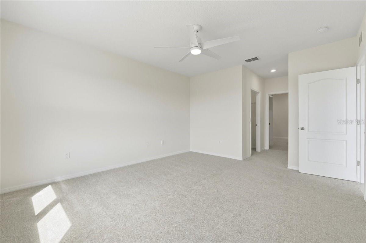 Image 18 of 49 For 2829 Grandbury Grove Road