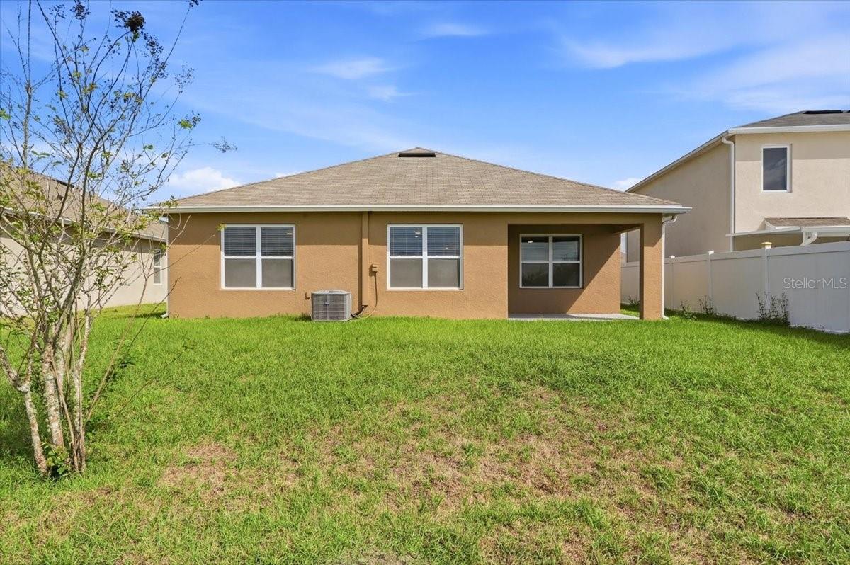 Image 36 of 49 For 2829 Grandbury Grove Road