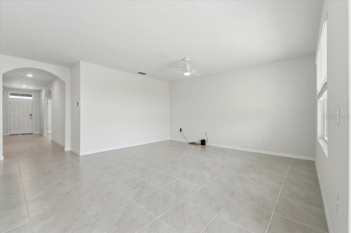 Image 5 of 49 For 2829 Grandbury Grove Road