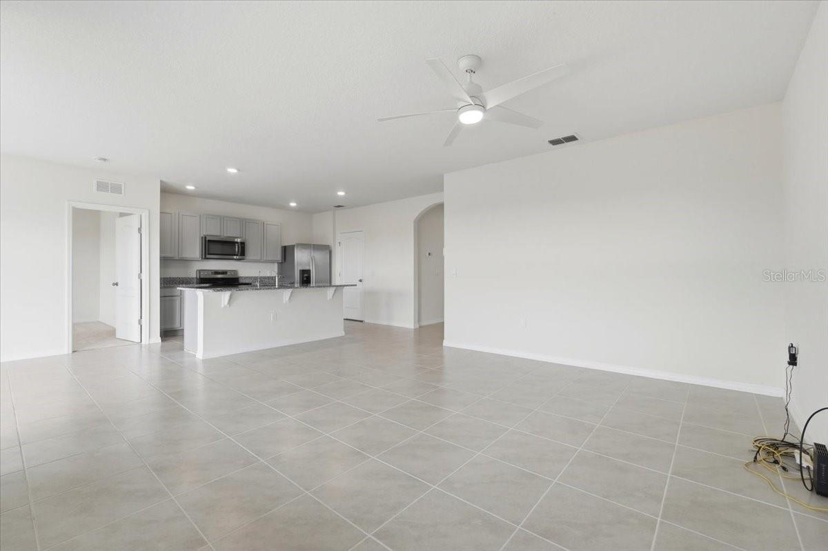 Image 7 of 49 For 2829 Grandbury Grove Road