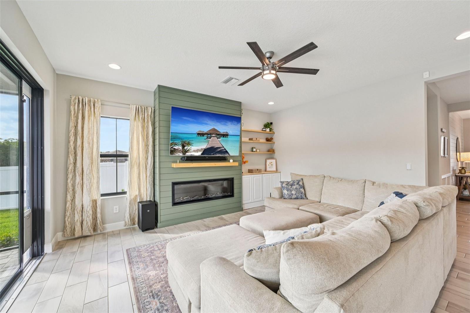 Image 17 of 51 For 12912 Bent Twig Drive