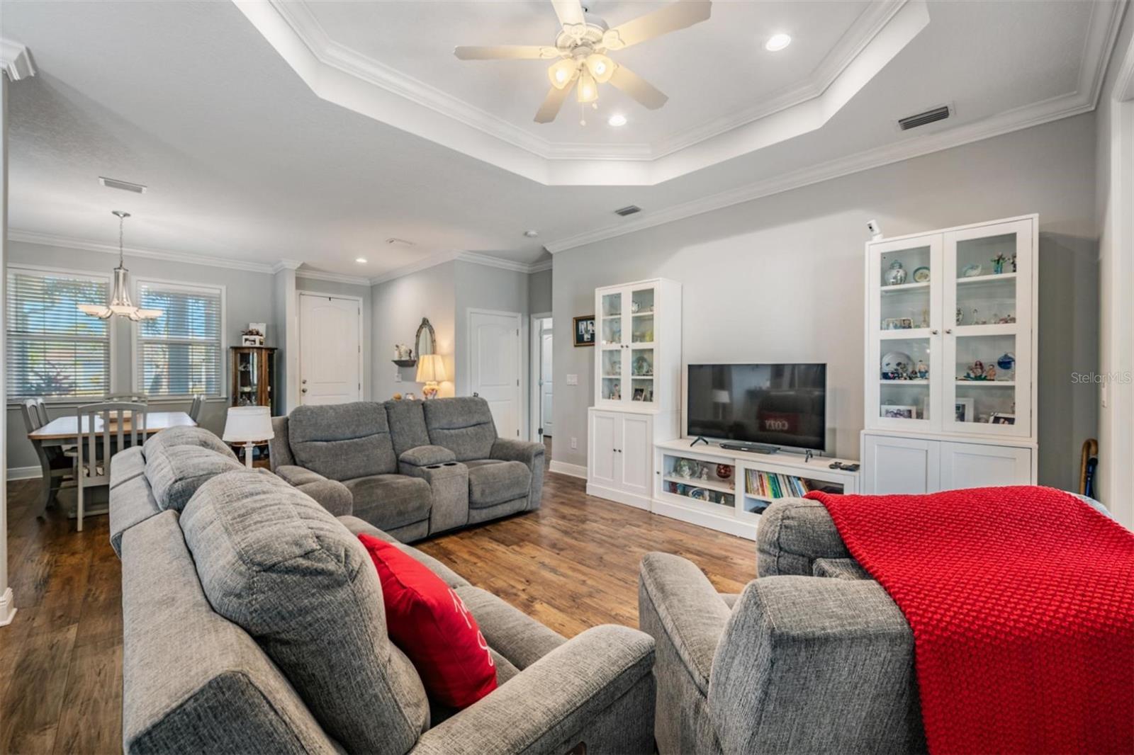 Image 11 of 33 For 3008 Leroy Street