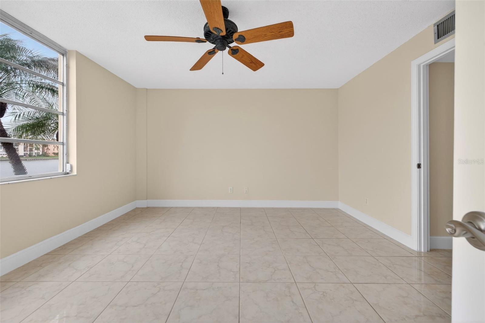 Image 16 of 48 For 7540 Bay Island Drive S 160