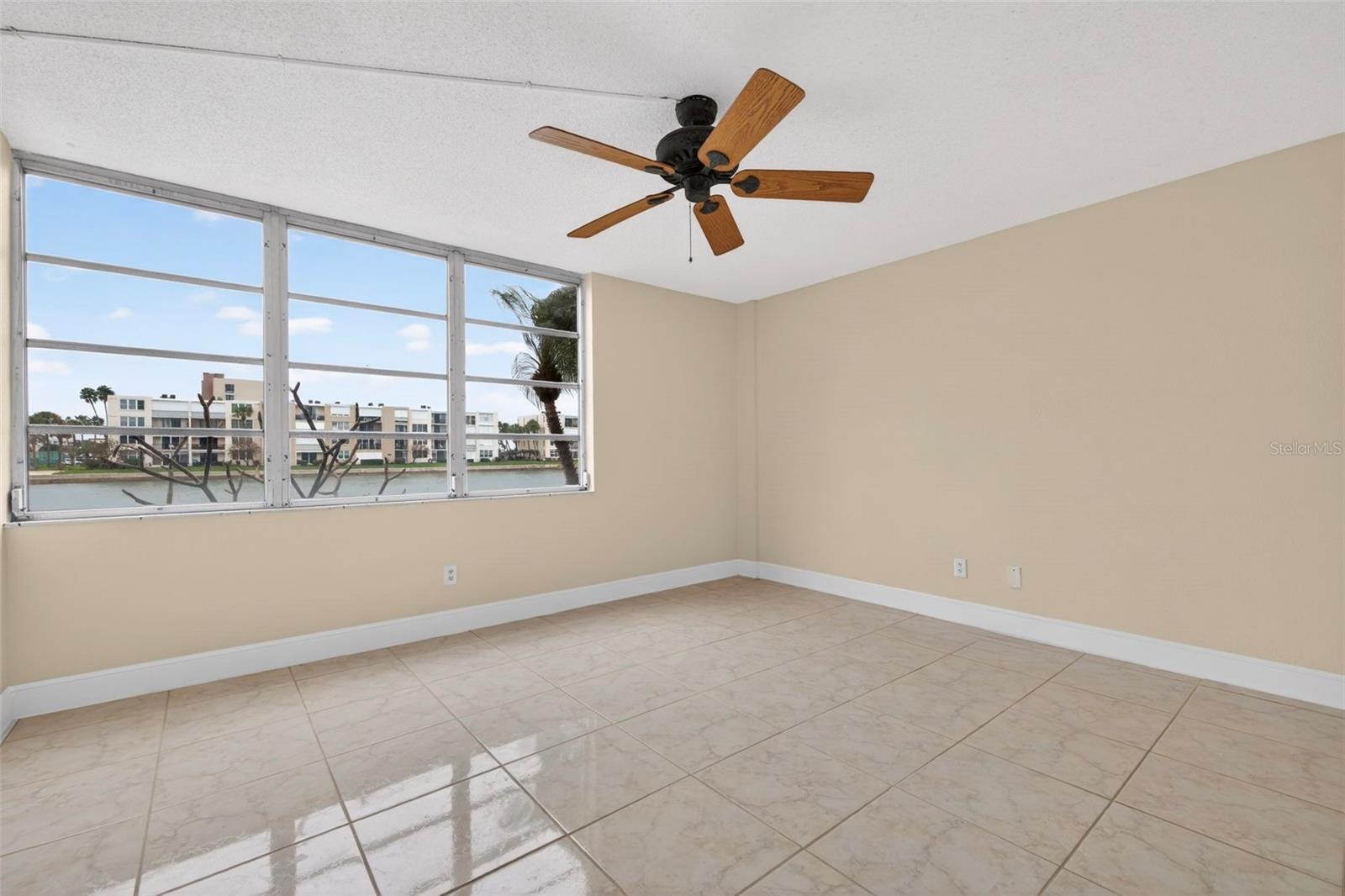 Image 17 of 48 For 7540 Bay Island Drive S 160