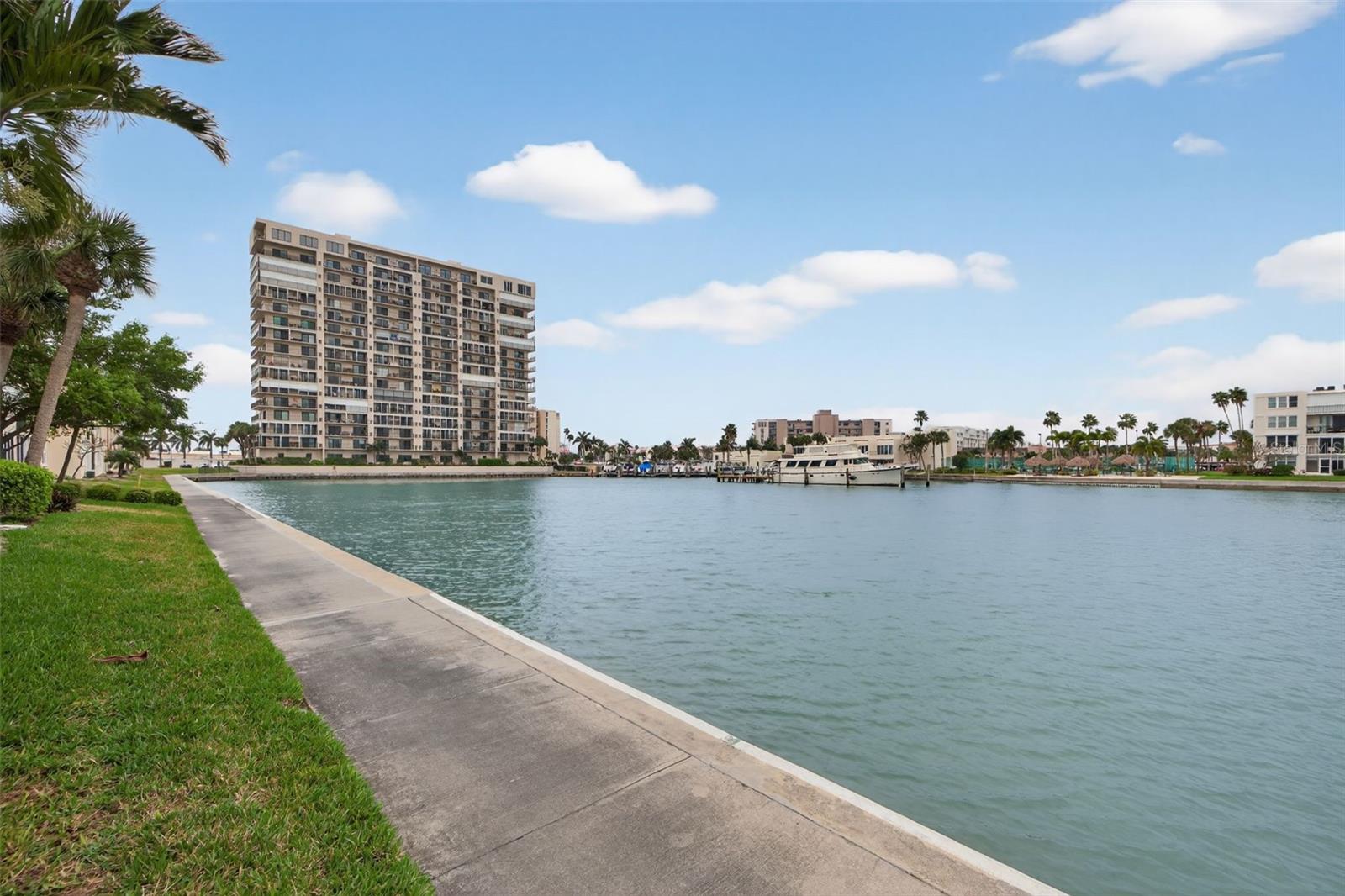 Image 28 of 48 For 7540 Bay Island Drive S 160