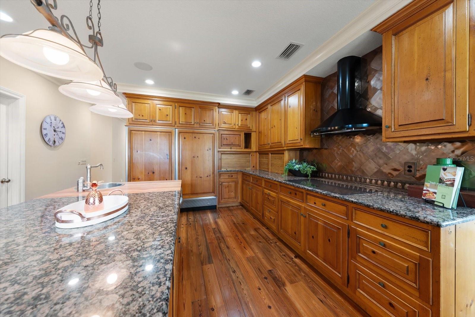 Image 21 of 75 For 1205 Palm View Avenue