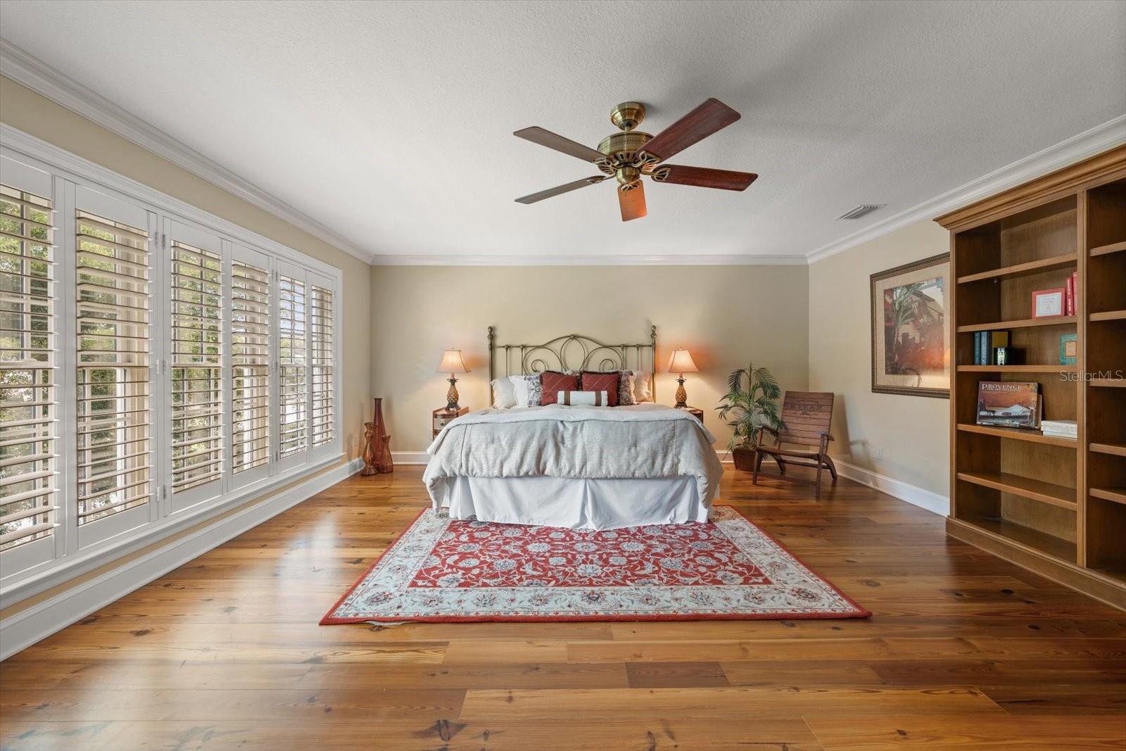 Image 32 of 75 For 1205 Palm View Avenue