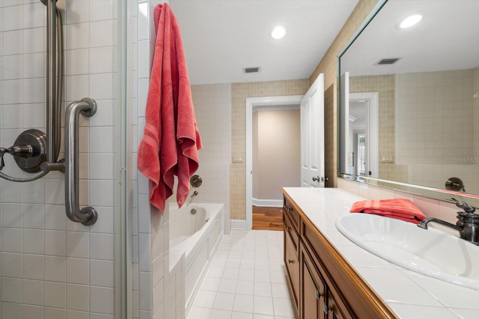 Image 46 of 75 For 1205 Palm View Avenue