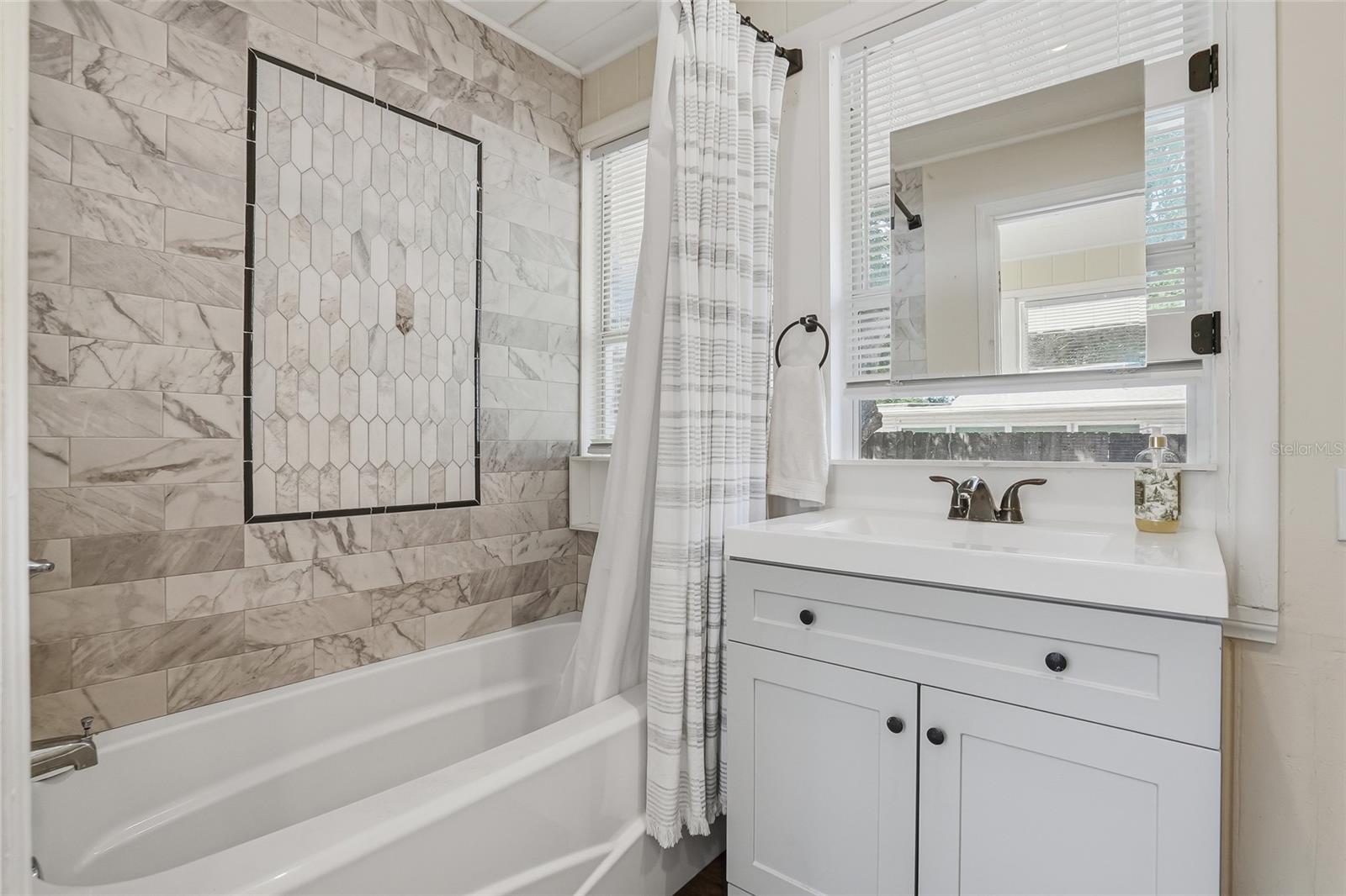 Image 9 of 15 For 4026 4th Avenue S