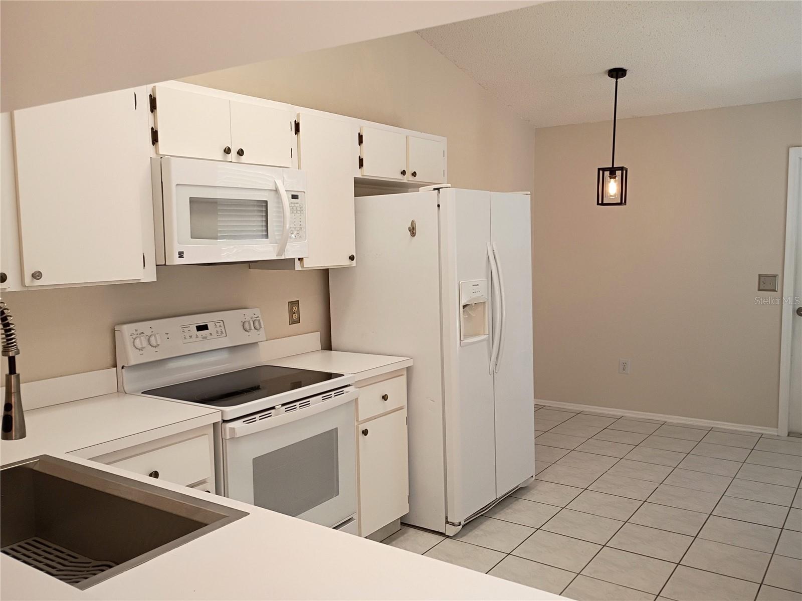 Image 7 of 40 For 39650 Us Highway 19 N 631