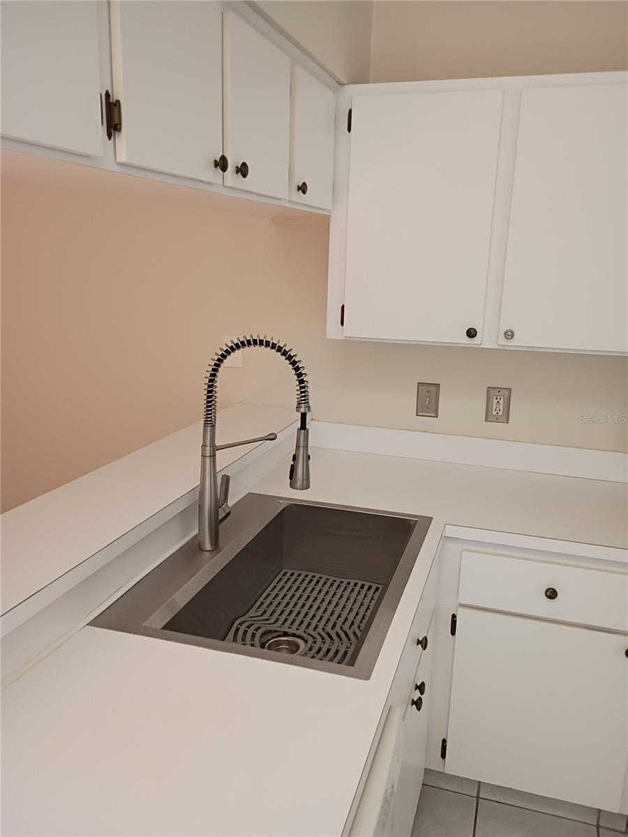 Image 8 of 40 For 39650 Us Highway 19 N 631