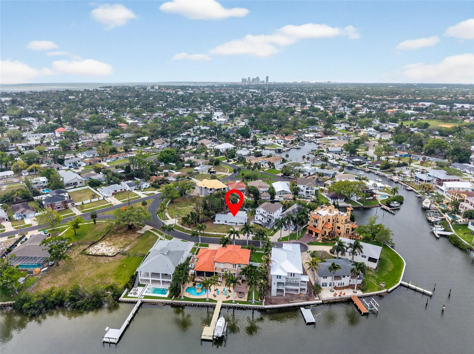 Listing photo id 4 for 1809 Bayou Grande Boulevard Ne