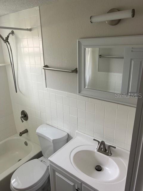 Image 10 of 24 For 5026 Moog Road