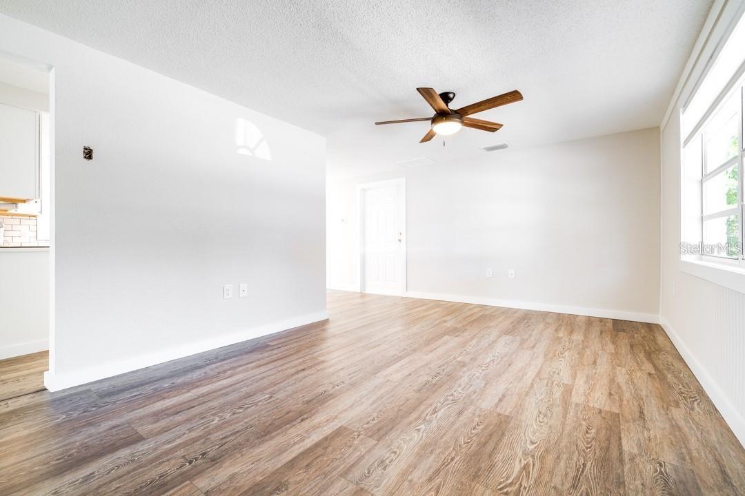 Image 17 of 24 For 5026 Moog Road